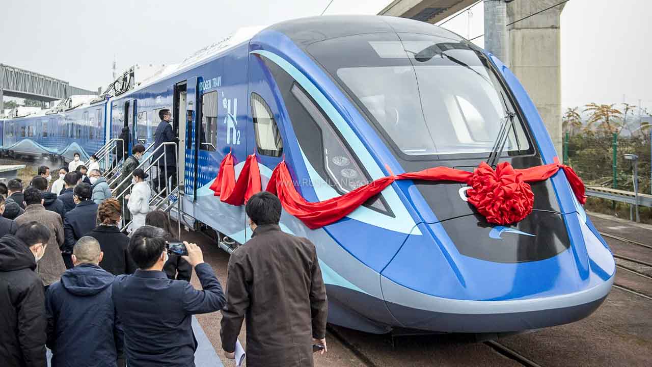 China's Hydrogen-Powered Urban Train: Image of hydrogen-powered urban train