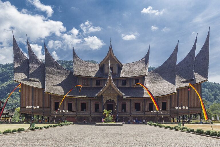 Tabek Patah: Kekayaan Budaya dan Sejarah di Sumatra Barat