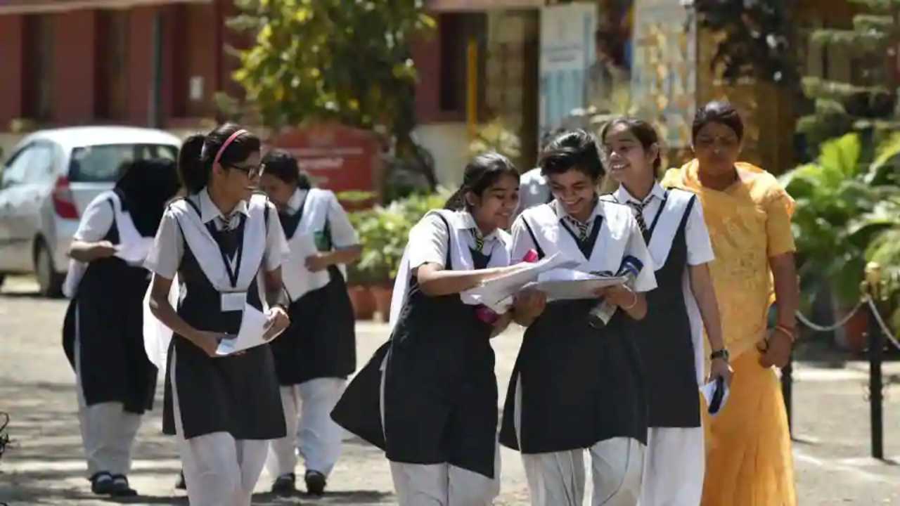 Students eagerly awaiting CBSE Class 10th results.