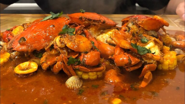 Seafood Tumpah: Sensasi Makan Lautan di Meja yang Bikin Nagih!