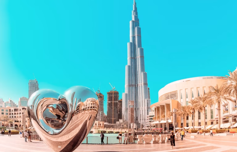 Burj Khalifa: Menara Megah yang Menyentuh Langit Dubai
