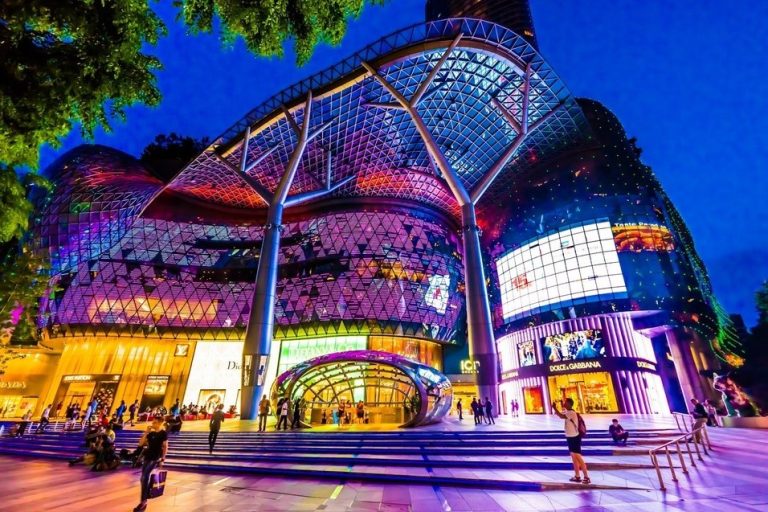 Orchard Road: Surga Belanja Singapura yang Tak Pernah Tidur