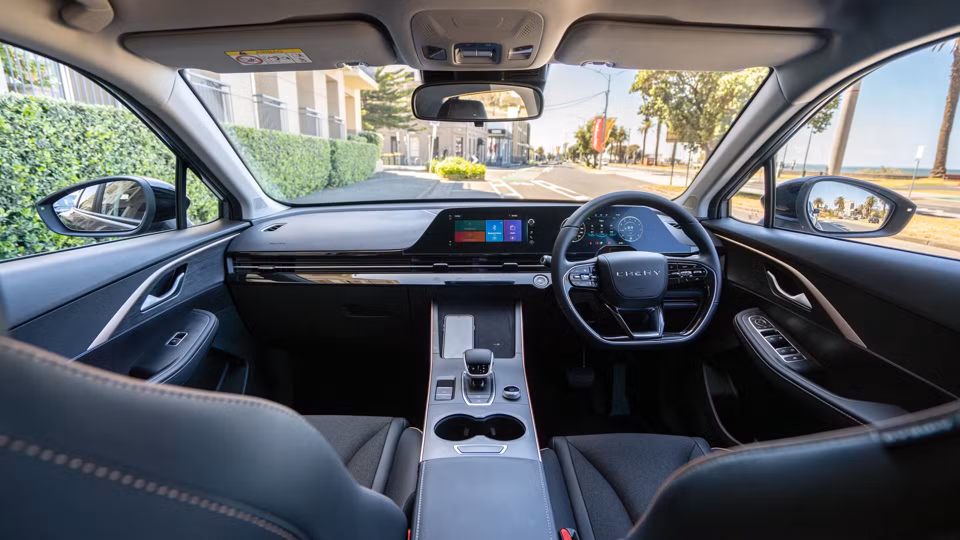 Desain Eksterior Modern Tajam dan Berani