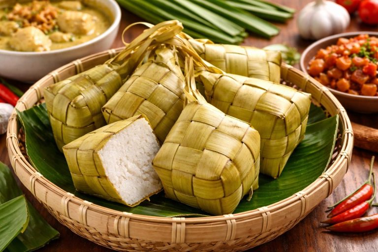 Resep Ketupat Pulen yang Lembut dan Gurih, Rahasia Sederhana yang Bikin Ketagihan