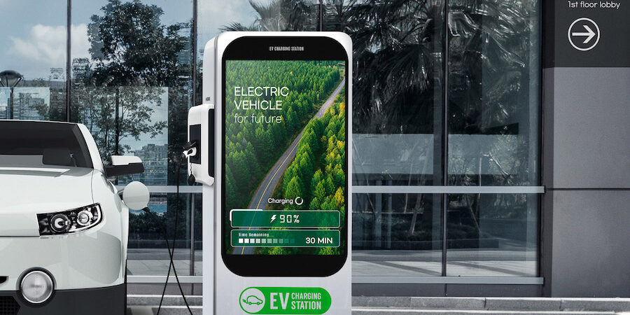 Evolusi Digital Teknologi Smart Signage Menuju Smart Signage