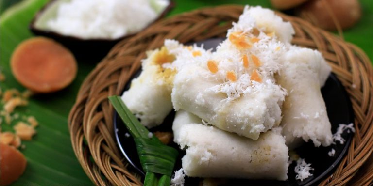 Ombus-ombus: Hangatnya Tradisi Kue Kukus Batak yang Menyimpan Rasa, Cerita, dan Kenangan