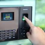 Teknologi Absensi Fingerprint Penunjang Kerja Modern