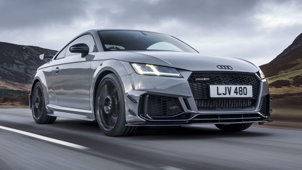 Audi TTS Coupe, Mobil Sport Premium dengan Desain Elegan