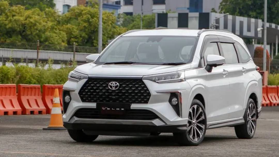 Veloz Hybrid EV