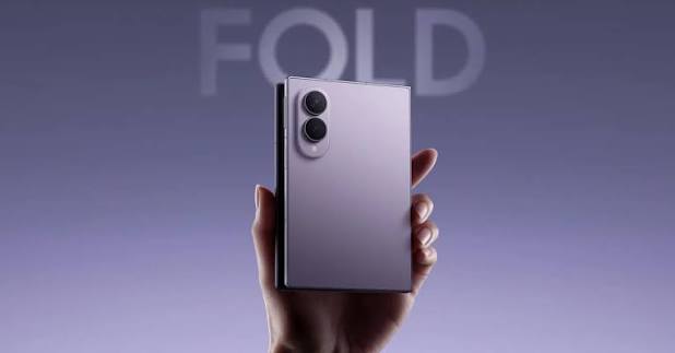 Pre-order Samsung Galaxy Z8