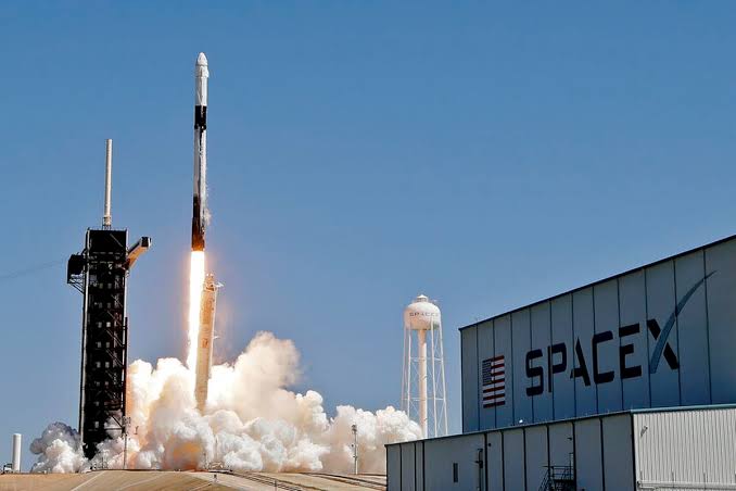 Vietnam Gandeng SpaceX, Langkah Besar Menuju Era Baru Industri Antariksa dan Internet Satelit